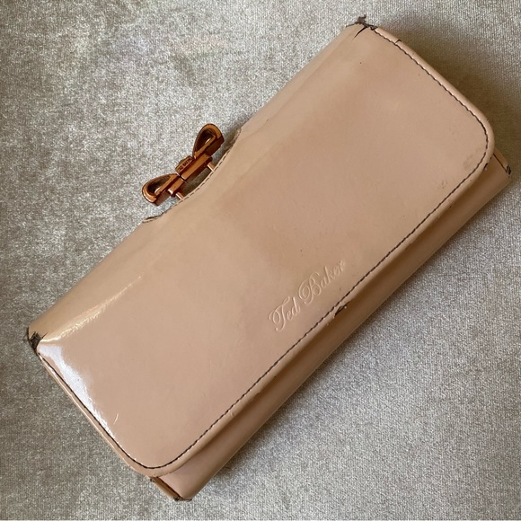 TED BAKER Checkbook Wallet with Box & Receipt - Picture 1 of 13